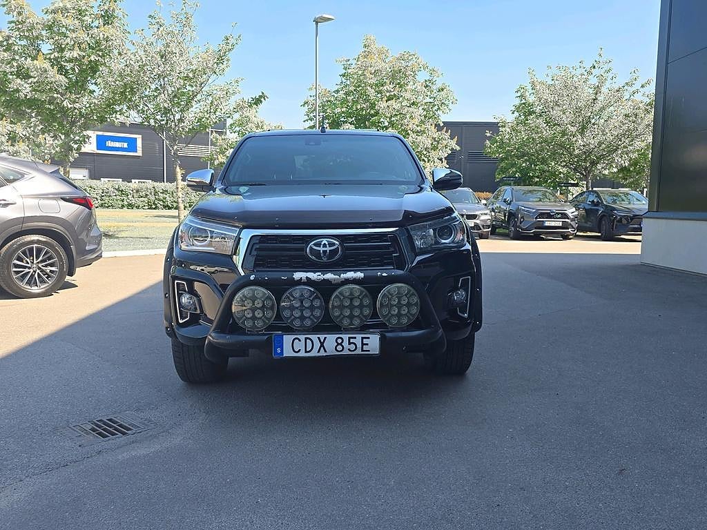 Toyota Hilux 2019 - miniatyr 5