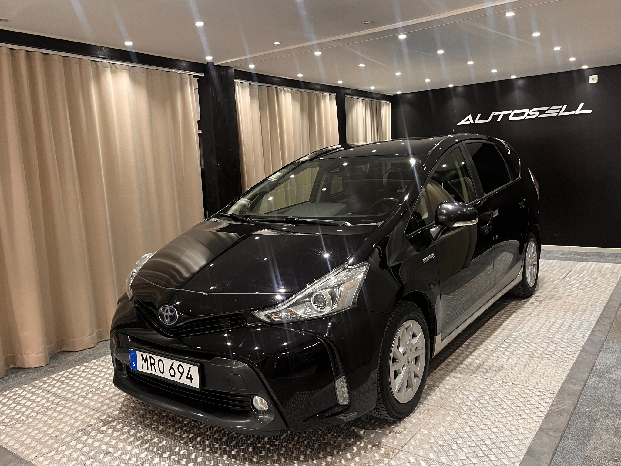 Toyota Prius+ Hybrid CVT Euro 6 2019, bild 3/51