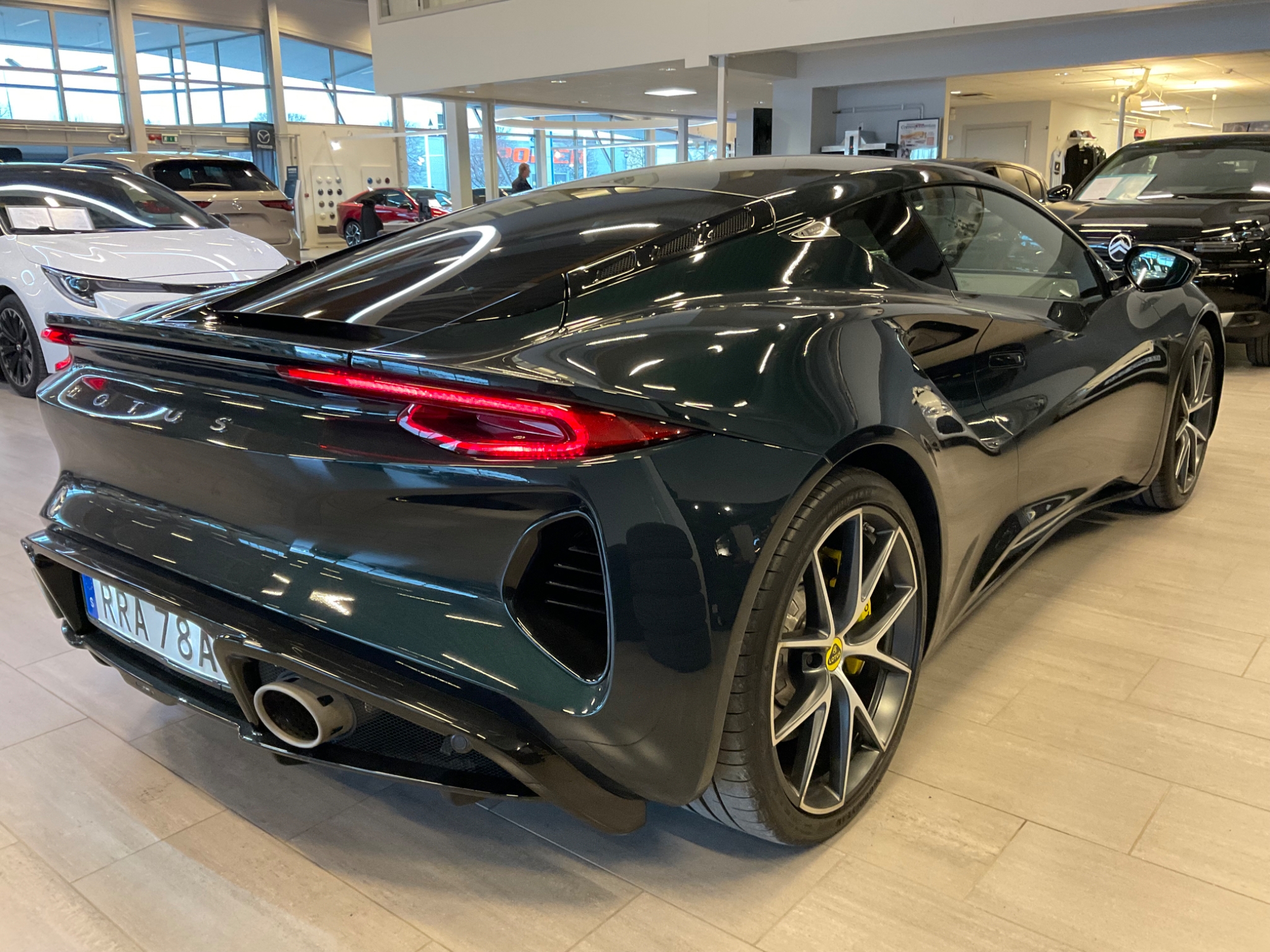 Lotus Emira 2023, photo 4/38