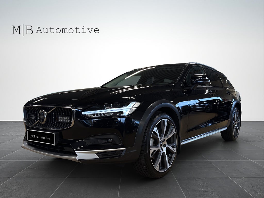 Volvo V90 Cross Country B5 AWD Geartronic Ultimate bright/ B&W/Pano/HUD
