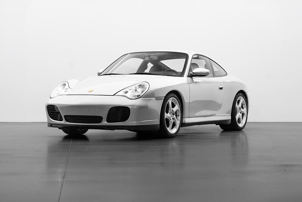 Porsche 911 996 Carrera 4S - Svensksåld - Låga mil