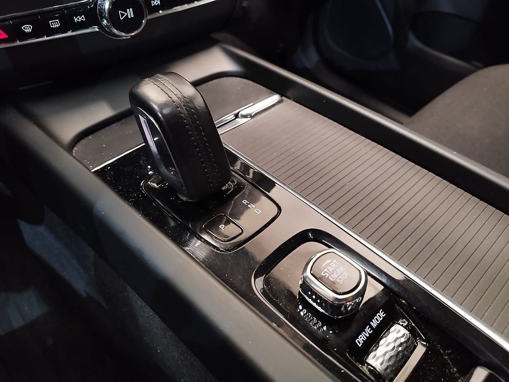 Volvo XC60 2021 - miniatyr 11