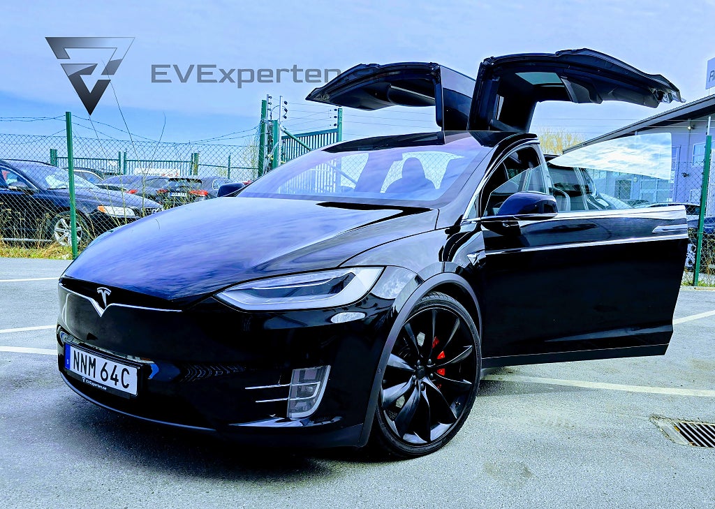Tesla Model X Performance Ludicrous+ 22" Drag Nyservad Nya Däck mm