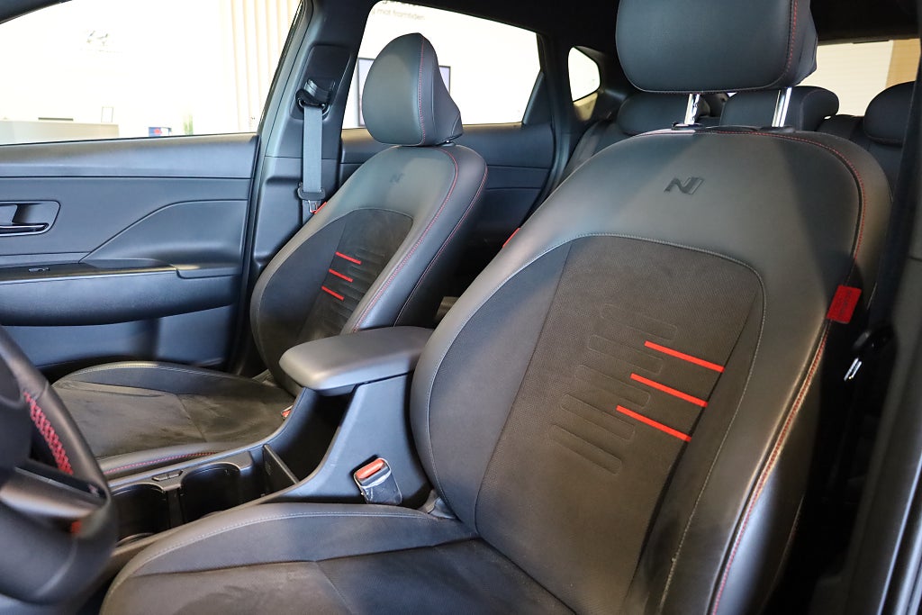 Hyundai Kona Hybrid 1.6 GDi DCT N-Line / Techpaket / Demobil