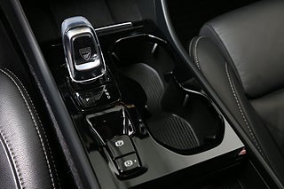 SUV Volvo XC40 20 av 32