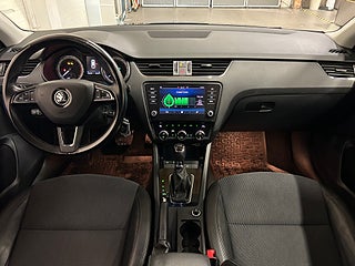 Kombi Skoda Octavia 16 av 27