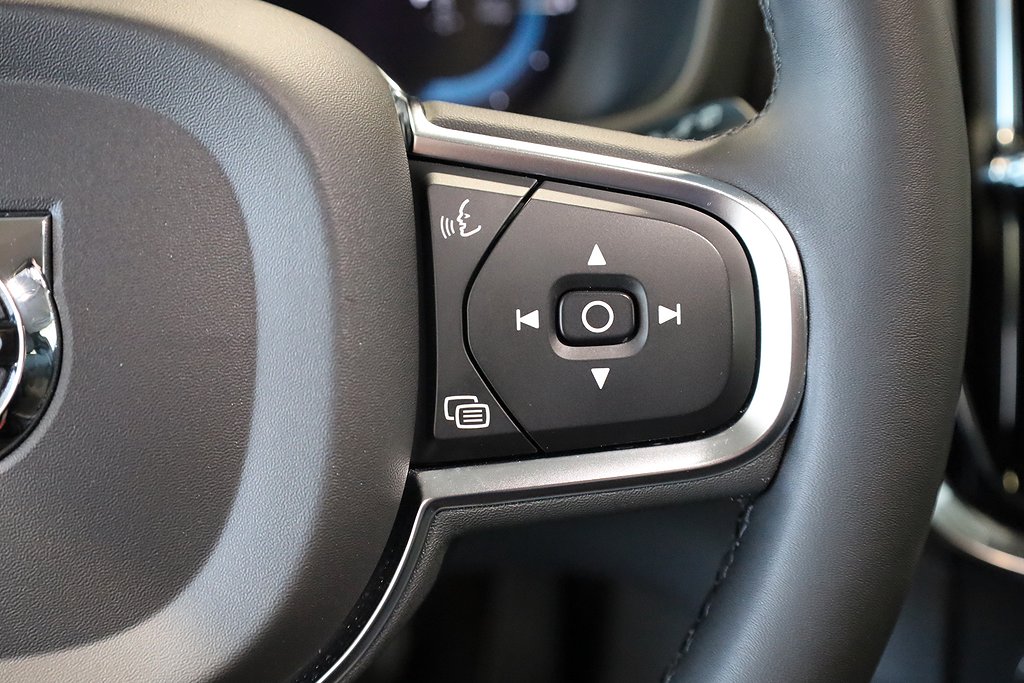 Volvo V60 Recharge T6 AWD Aut Core edt Navi Drag Leasbar 2023