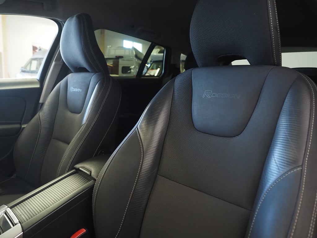 Volvo V60 D3 R-Design 163hk | Drag | Bluetooth | 2012