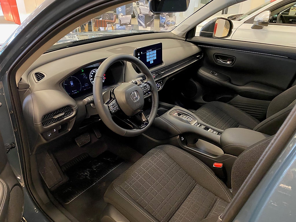 Honda ZR-V Elegance Fullhybrid | 5 År Service+Ränta 2,99% 2026