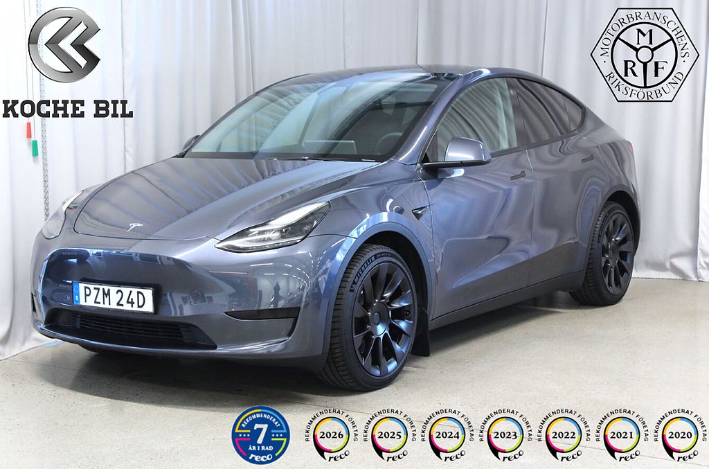 Tesla Model Y Standard Range RWD 299HK, Drag, Värmepump, S&V-hjul 20¨
