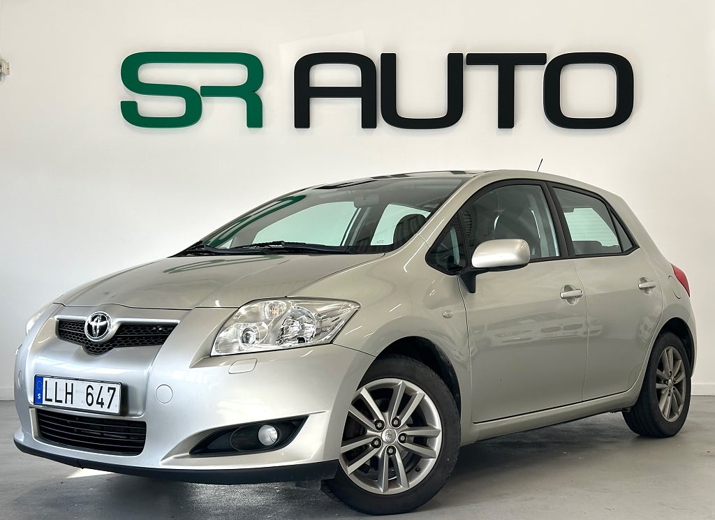 Toyota Auris 5-dörrar 1.6 Dual VVT-i | Dragkrok | SoV-Hjul