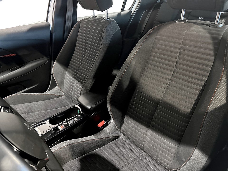 Bild på Peugeot E-208 Active Pack 50kWh 136hk Aut KAMPANJRÄNTA 3,99%