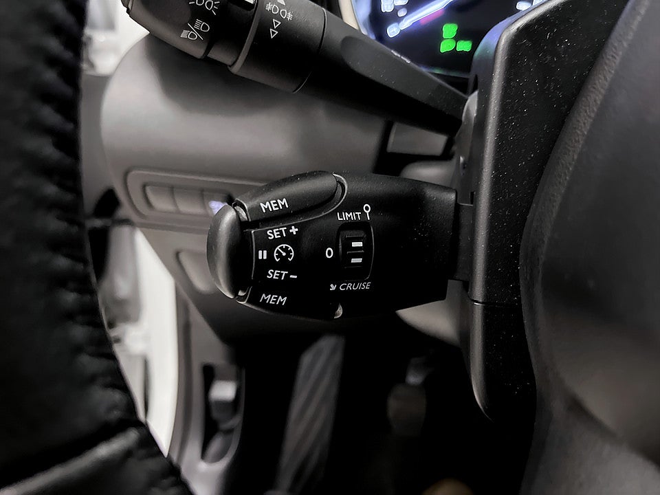 Bild på Citroën C3 Aircross Feel 1.2 PT CARPLAY FARTHÅLLARE 110hk