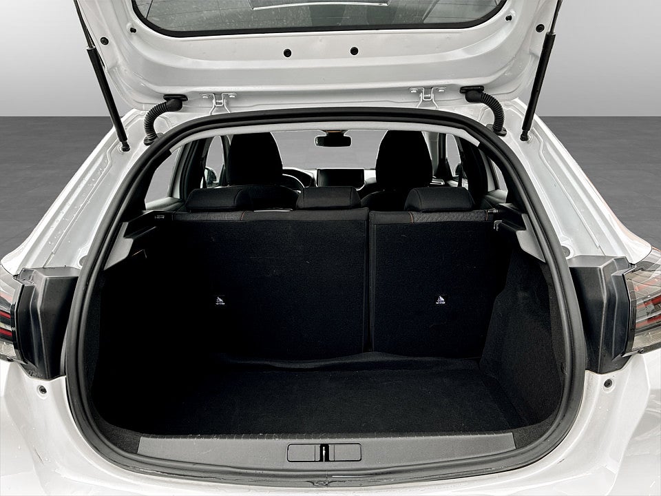 Bild på Peugeot 208 Style Hybrid 100hk Aut CARPLAY BACKSENSORER