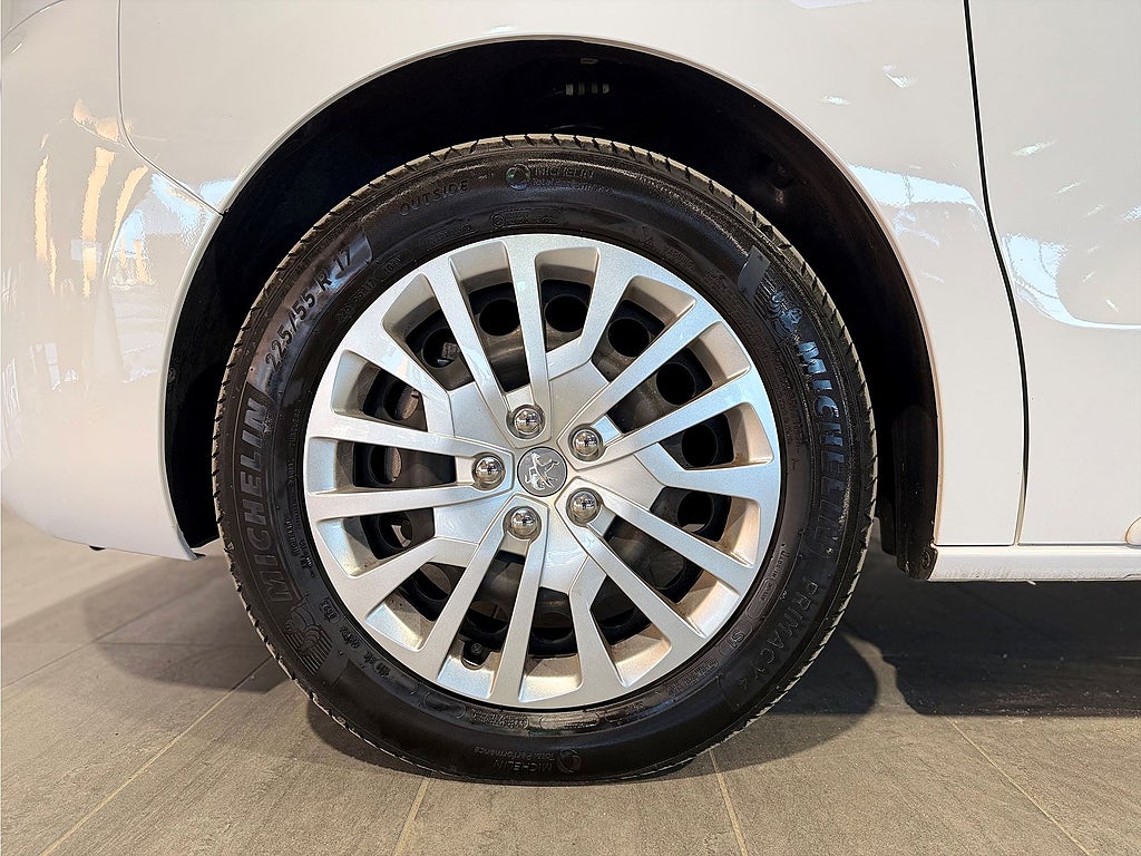 Bild på Peugeot e-Traveller Business 75kWh 136hk Aut L3 - 9-SITS