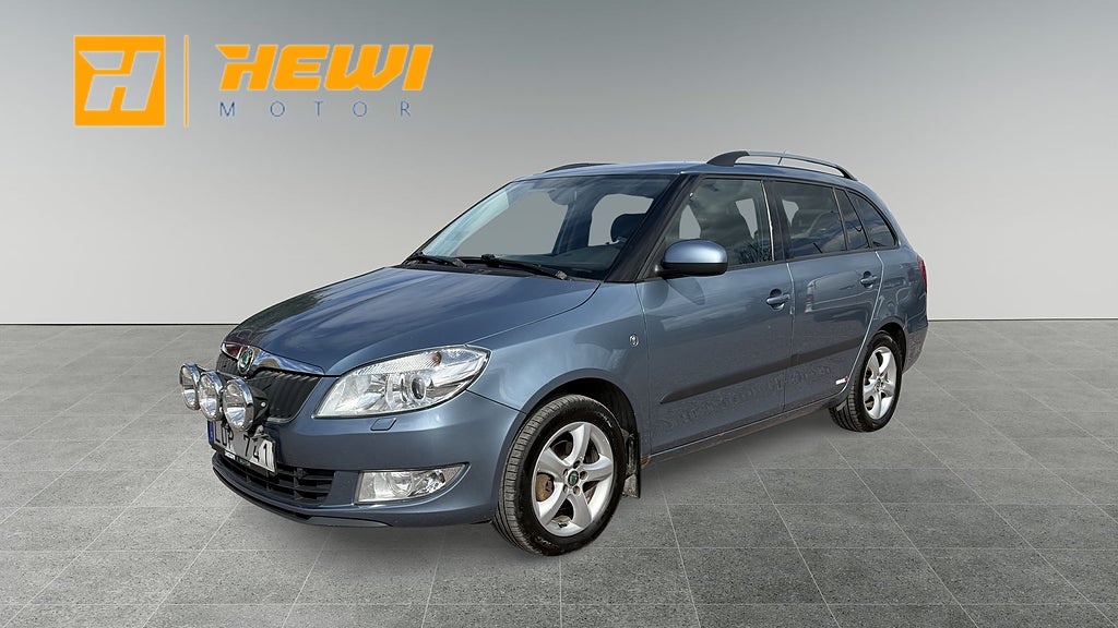 Skoda Fabia Kombi 1.6 TDI Elegance Drag P-sensorer Motorvärnare