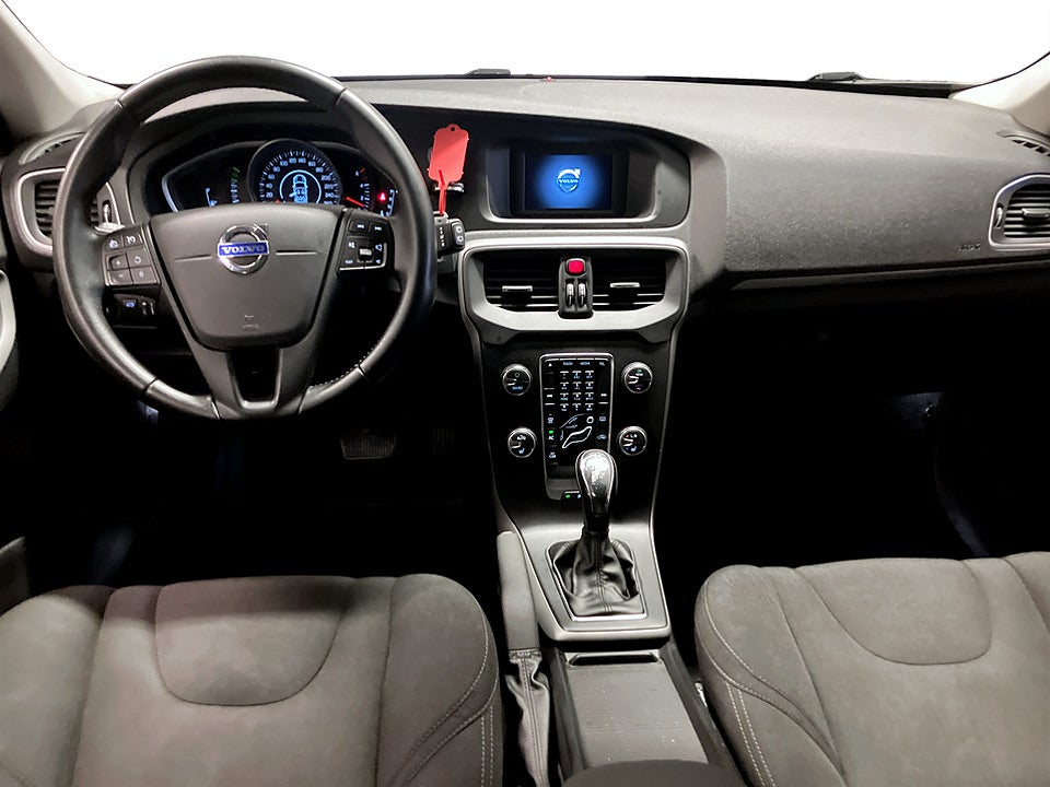 Bild på Volvo V40 Kinetic D2 120hk Aut DRAG VÄRMARE