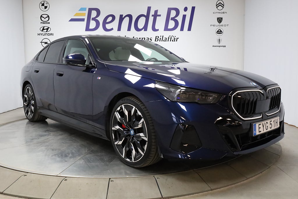 BMW 550 e xDrive 3,95% Comfort | Innovation | M Sport Pro | SE SPEC