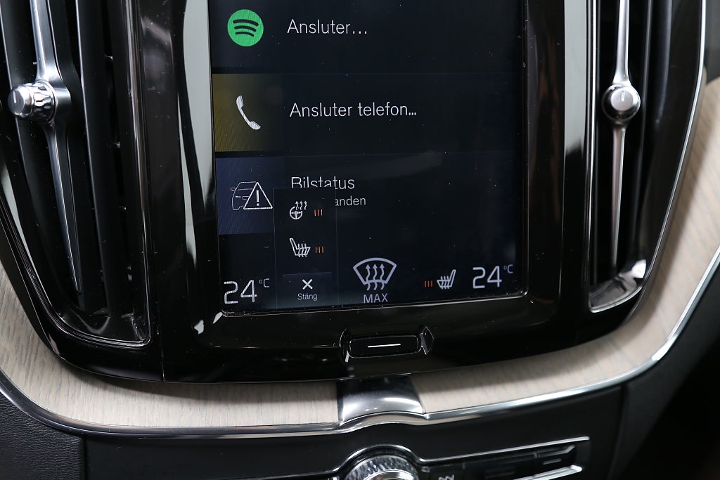 Volvo XC60 T5 250hk Inscription Aut Kamera Skinn Elstol VOC Drag 2018