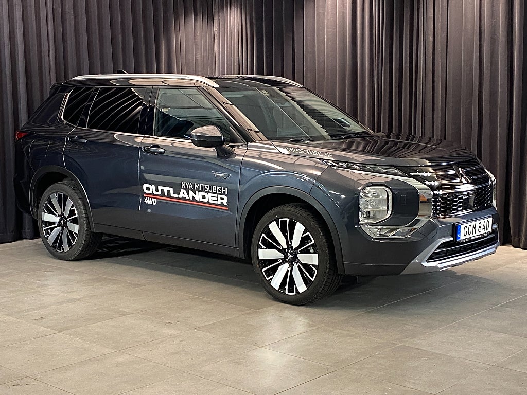 Mitsubishi Outlander INSTYLE  PHEV 2 TONE DEMOBIL
