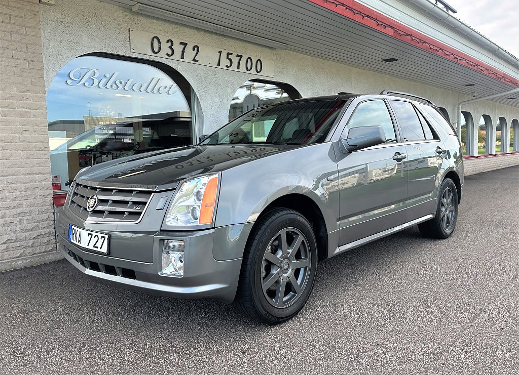 Cadillac SRX 4.6 V8 Aut Steptronic 7-sits NAVI AWD Panorama