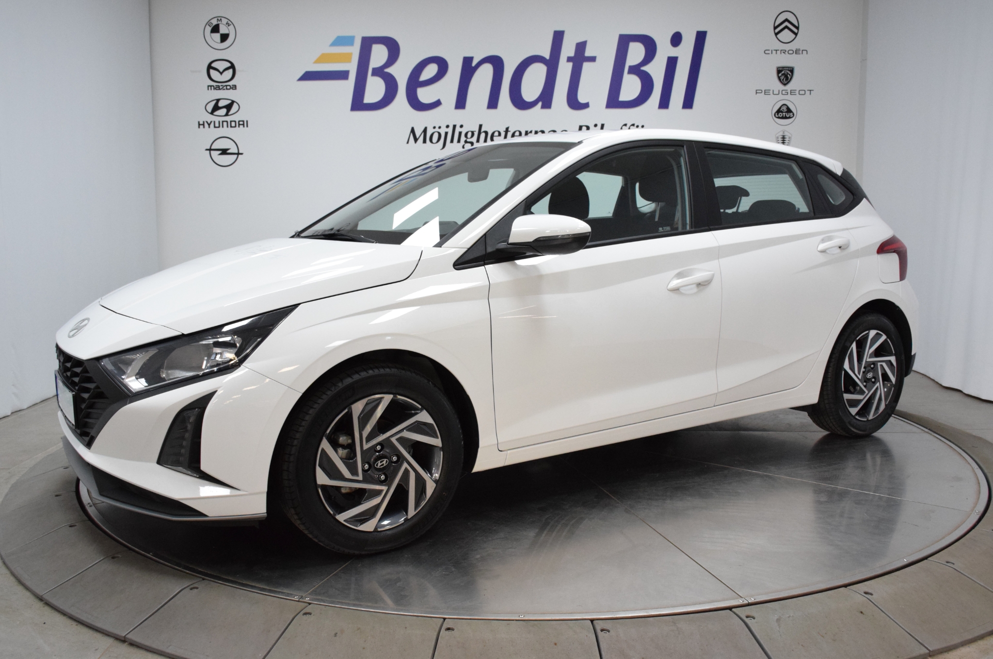 Hyundai i20 Essential 1.0 T-GDi Automat 2027, bild 5/10