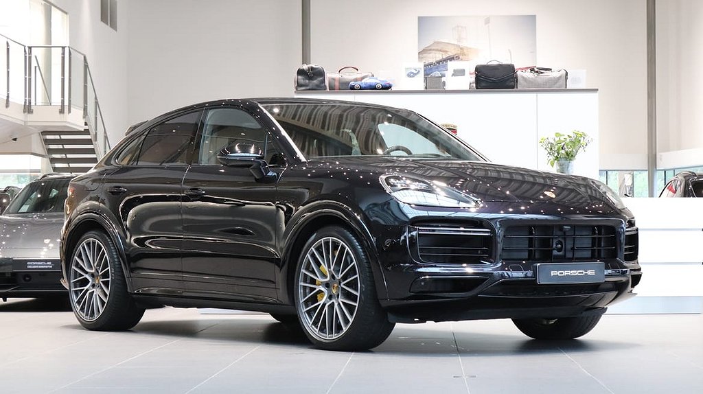 Porsche Cayenne Coupé Turbo S E-Hybrid Burmester®/Sportavgassystem/Head-Up Displ