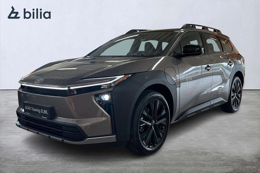 Toyota bZ4X TOURING FÖR PROVKÖRNING