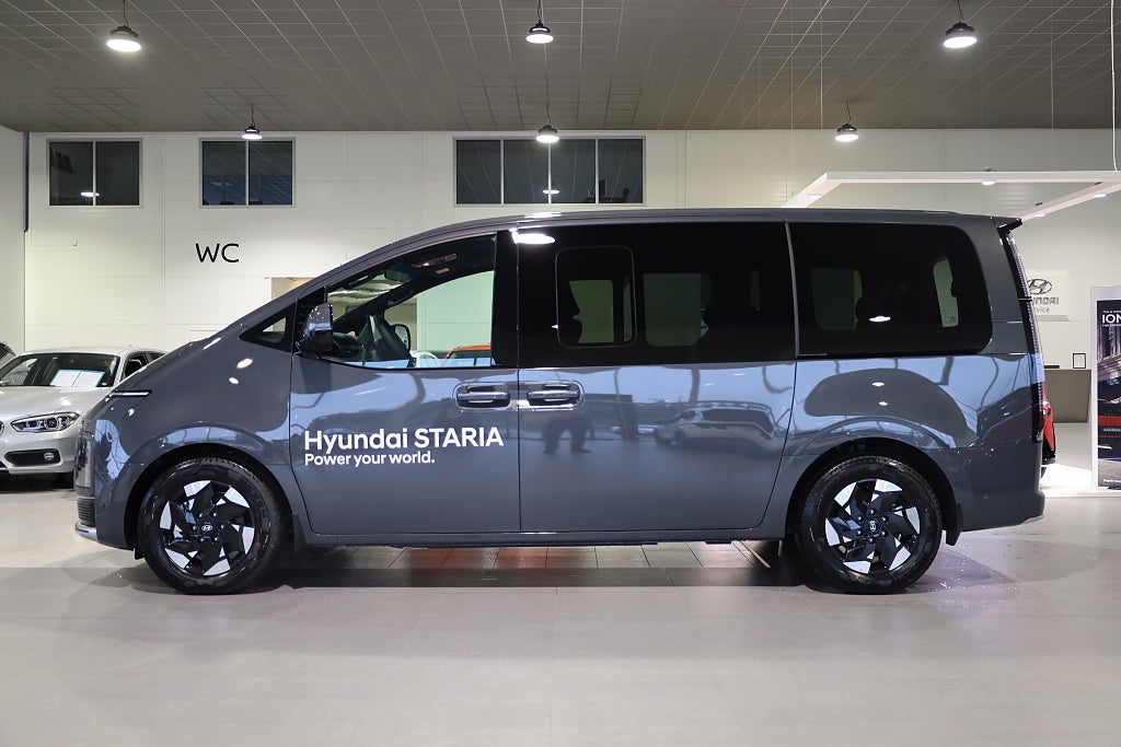 Hyundai Staria Calligraphy 7-sits 84kWh 430km räckvidd WLTP 2027