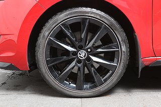 Halvkombi Skoda Rapid 8 av 22