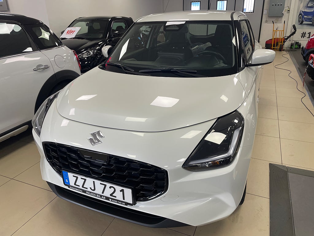 Suzuki Swift Base Hybrid Euro 6 3år fri service ingår