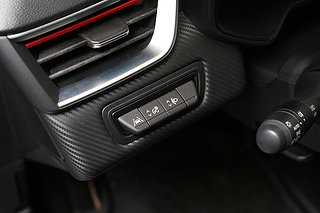 Halvkombi Renault Clio 11 av 23