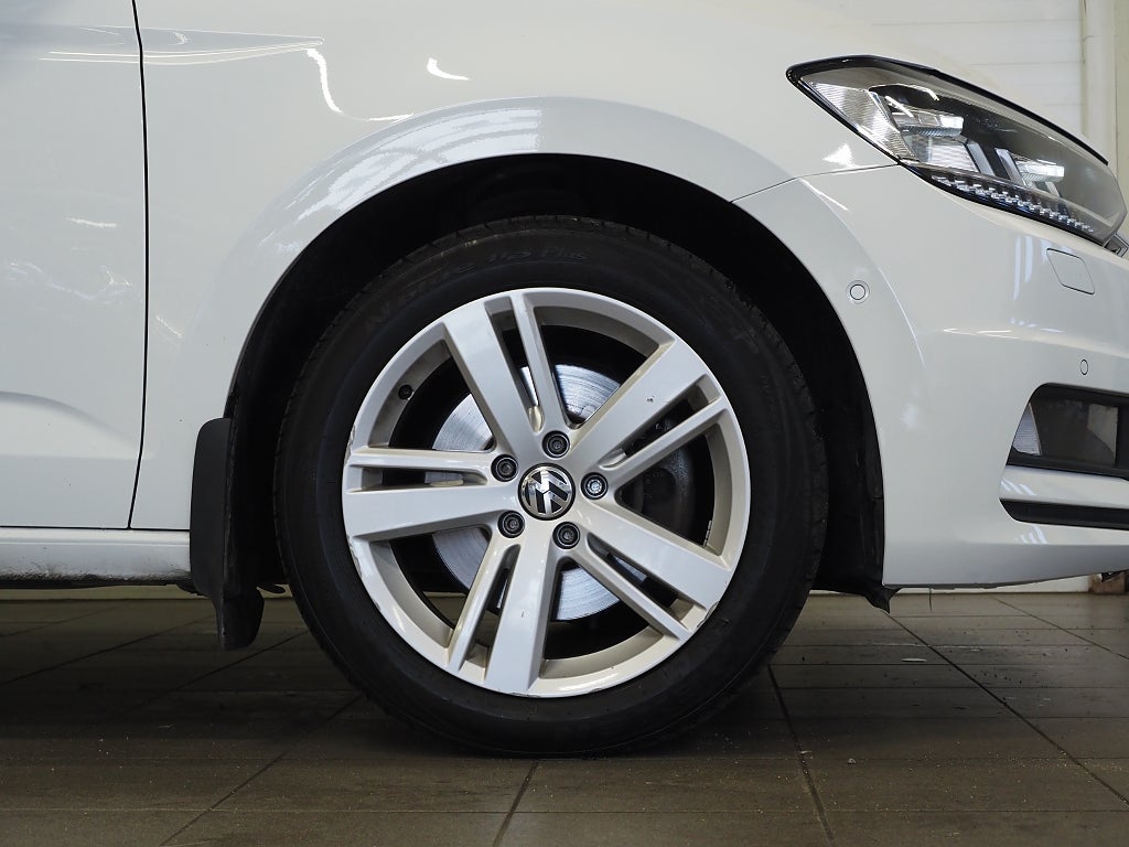 Volkswagen Touran 1.4 TSI 150hk DSG 7-sits | Drag | M&K 2018