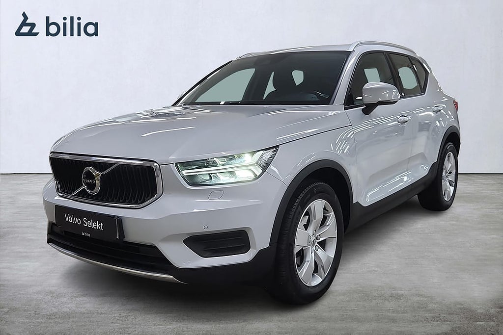 Volvo XC40 T2 FWD Momentum/ Kamera/ Rattvärme/ VOC Värm...