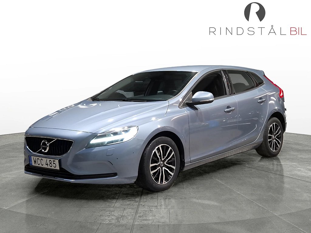 Volvo V40 D3 150 HK MOMENTUM VOC D-VÄRM PDC LED 0.35L/MIL