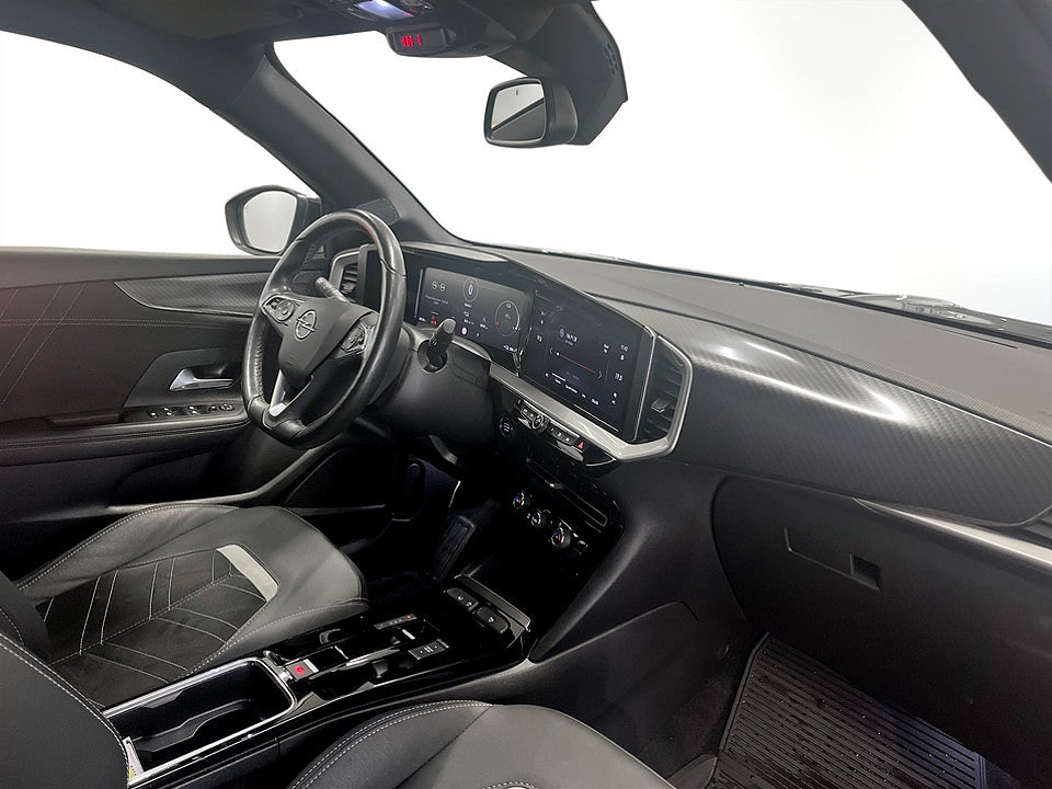 Bild på Opel Mokka-e Ultimate 50kWh 136hk Aut B-KAMERA CARPLAY