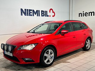 Seat Leon ST 1.6 TDI AWD Style Drag Mvärm Kamera S/V-hjul