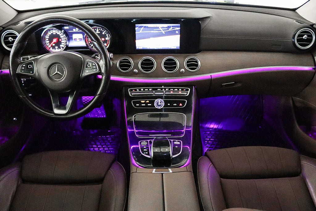 Mercedes-Benz E 220 d 4MATIC Exclusive Navi 360Kam Distronic