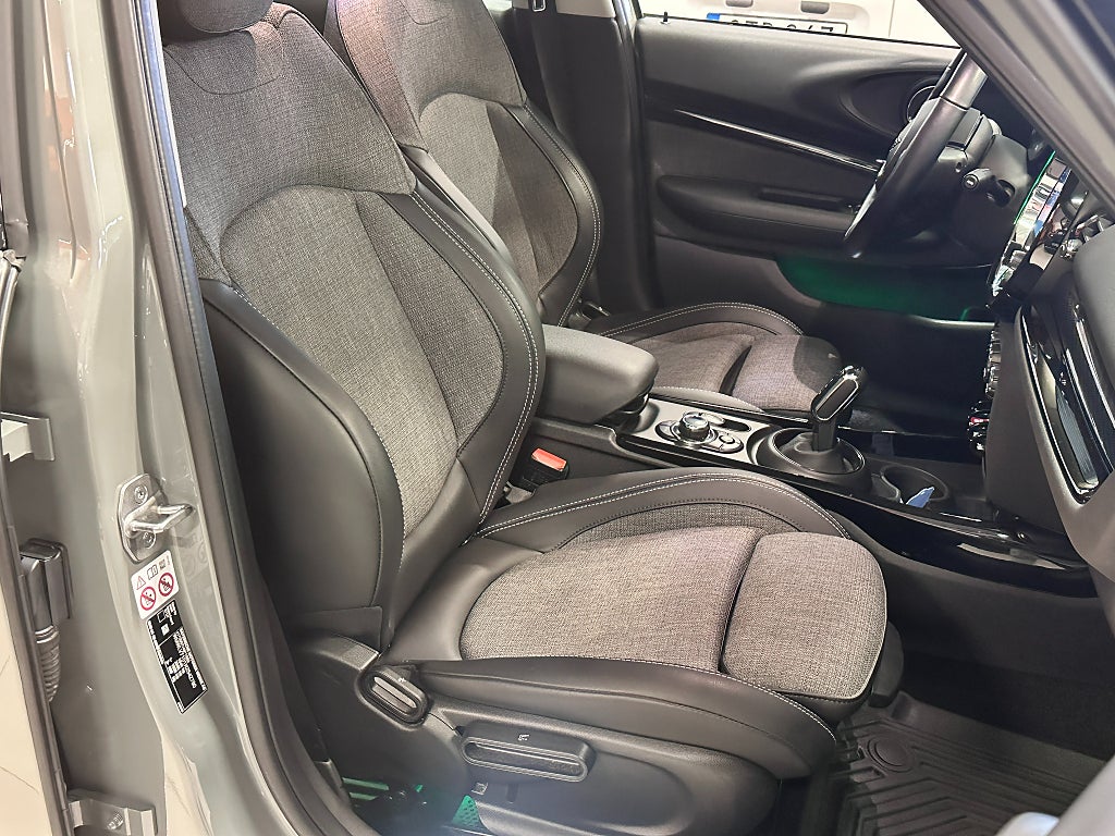 MINI Clubman Cooper S Steptronic 178hk B-kam, Navi, Dragkrok Euro 6 thumbnail