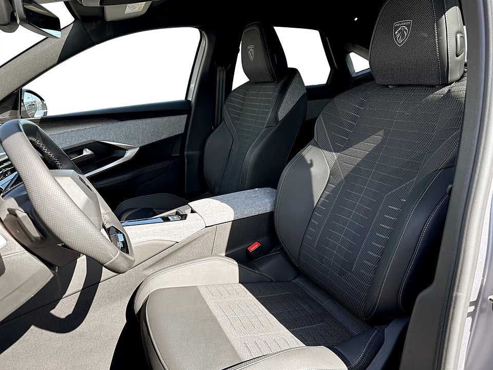 Bild på Peugeot 3008 GT Hybrid 145hk Aut B-KAMERA CARPLAY