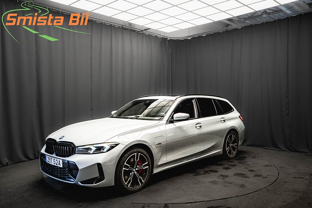 BMW 330e xDrive M SPORT PRO PANO DRAG H/K HUD LÄDER ELSTOL MOMS