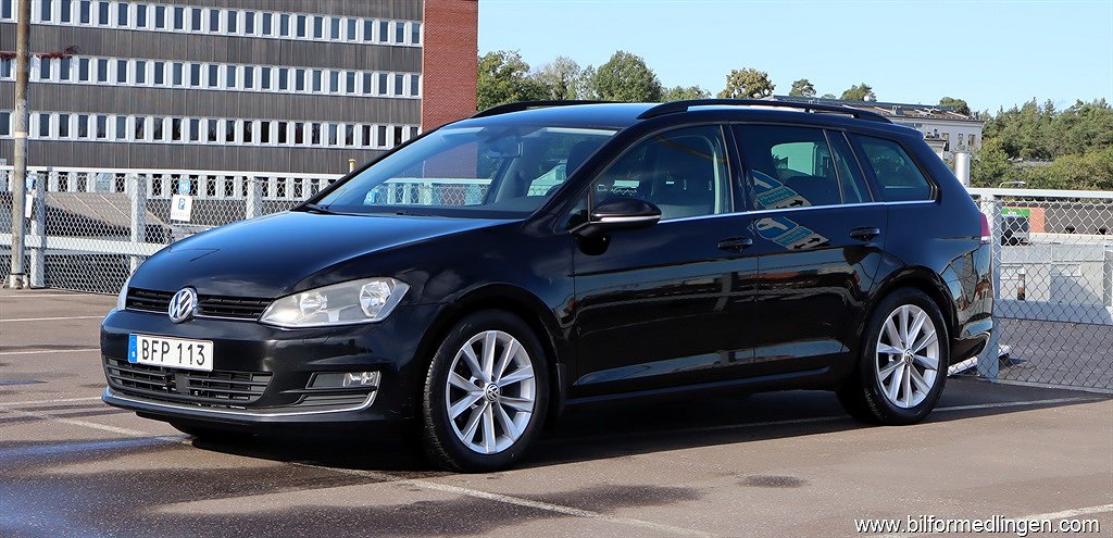 Volkswagen Golf 2.0 TDI Kombi 150hk R-Line Automat Navi