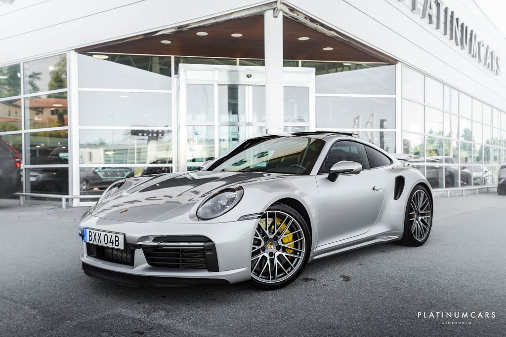 Porsche 911 992 Turbo S PDK 650 hk / Akrapovic / Taklucka / Sv.Såld