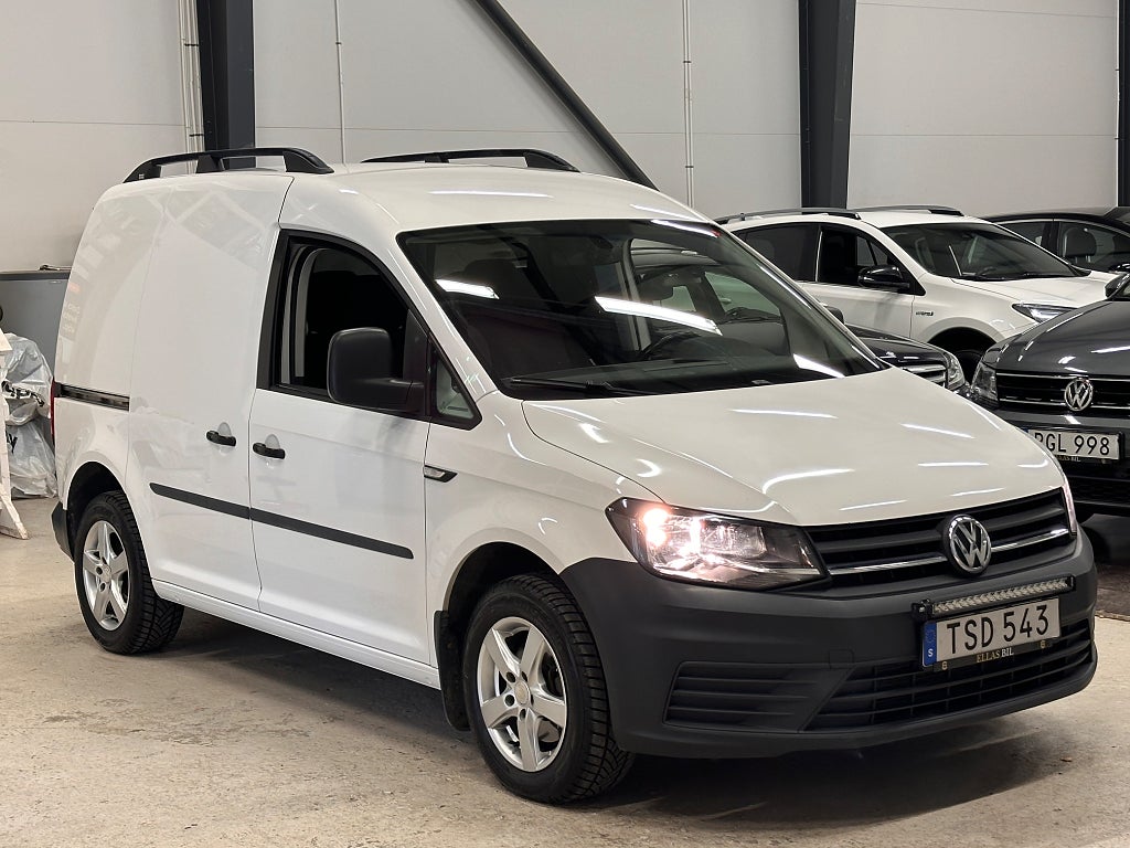 Volkswagen Caddy VAN 1.6 TDI 102HK VÄRMARE DRAGKROK B-KAMERA 1 BRUKARE 