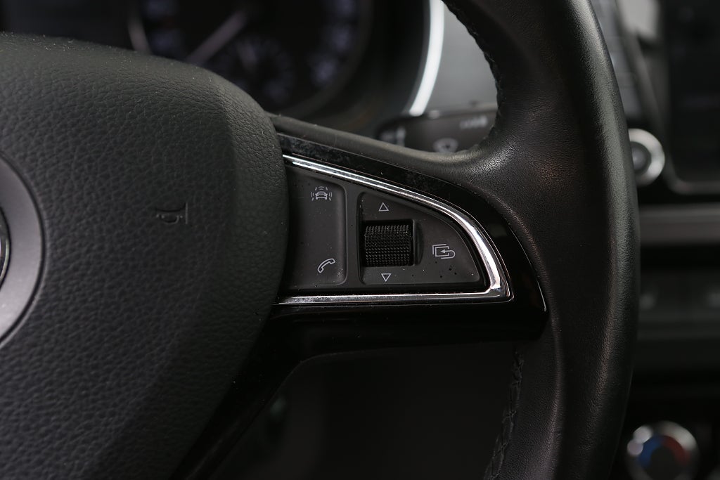 Skoda Fabia 1,2 TSI 90hk Style Kombi Motorvärmare 2016