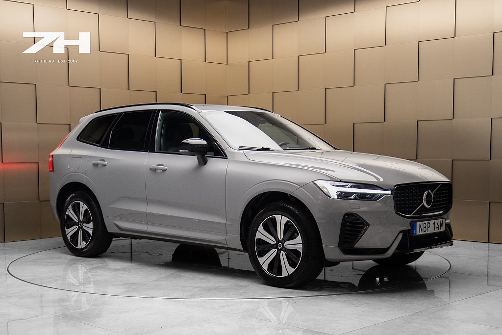 Volvo XC60 T6 Plug-In AWD 350hk Plus Dark Edition  / Dragkrok