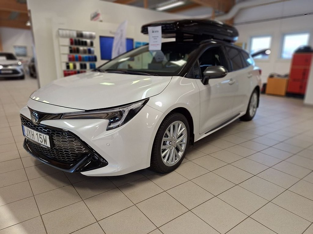 Toyota Corolla Touring Sports Hybrid 1,8 GR SPORT VINTERHJUL MOTORVÄRMARE