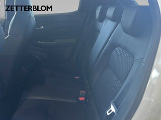 SUV Nissan Juke 9 av 19