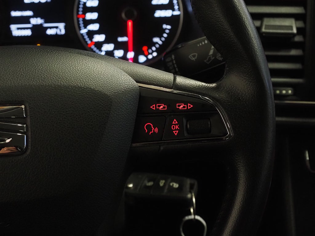 Seat Leon 1.2 TSI 110hk Style Teknikpaket P-Sensorer 2015