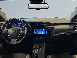 Toyota Auris Hybrid e-CVT Active Plus Kamera Navi Skinn S&V-hjul – bild 8